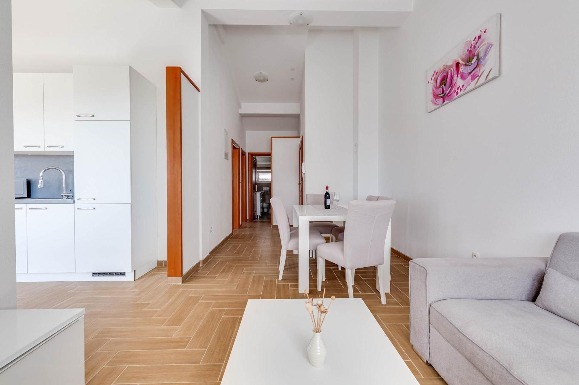 Apartmani Pocrnic Pakoštane Exterior foto
