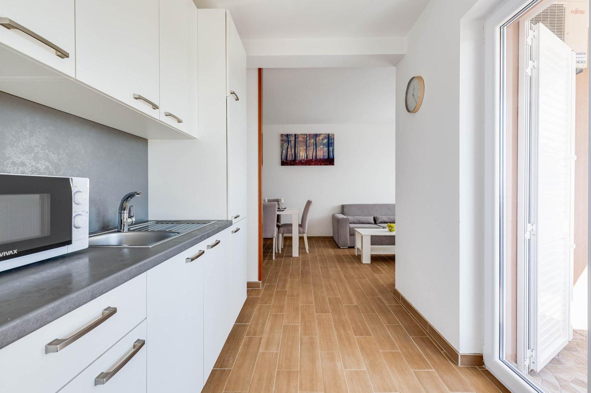Apartmani Pocrnic Pakoštane Exterior foto